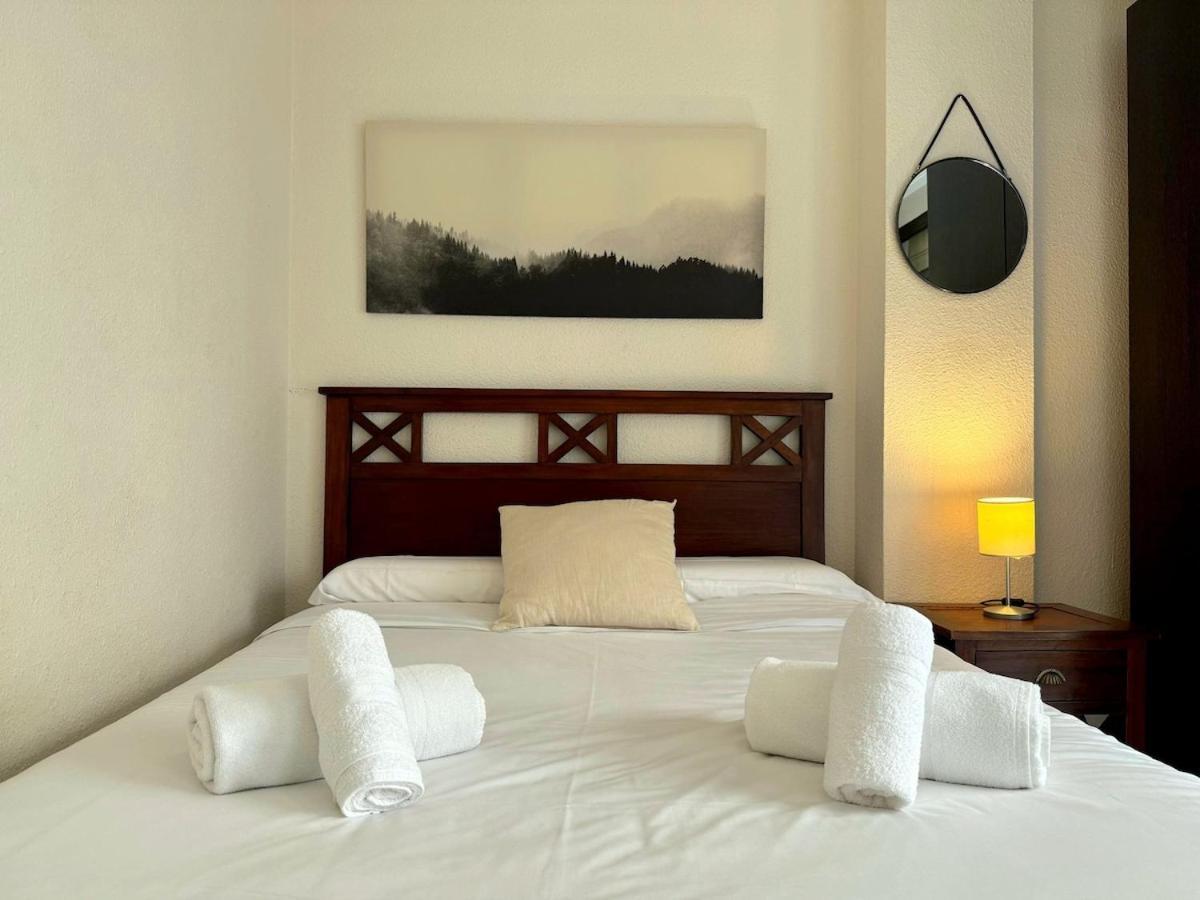 Estudio Junto A La Playa De La Malagueta & Parking Apartment Malaga